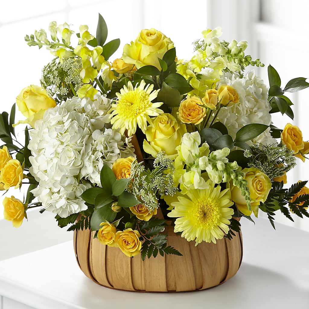 Rustic Remembrance Basket – CARLOS BLOOMS & EVENTS, Garnerville NY