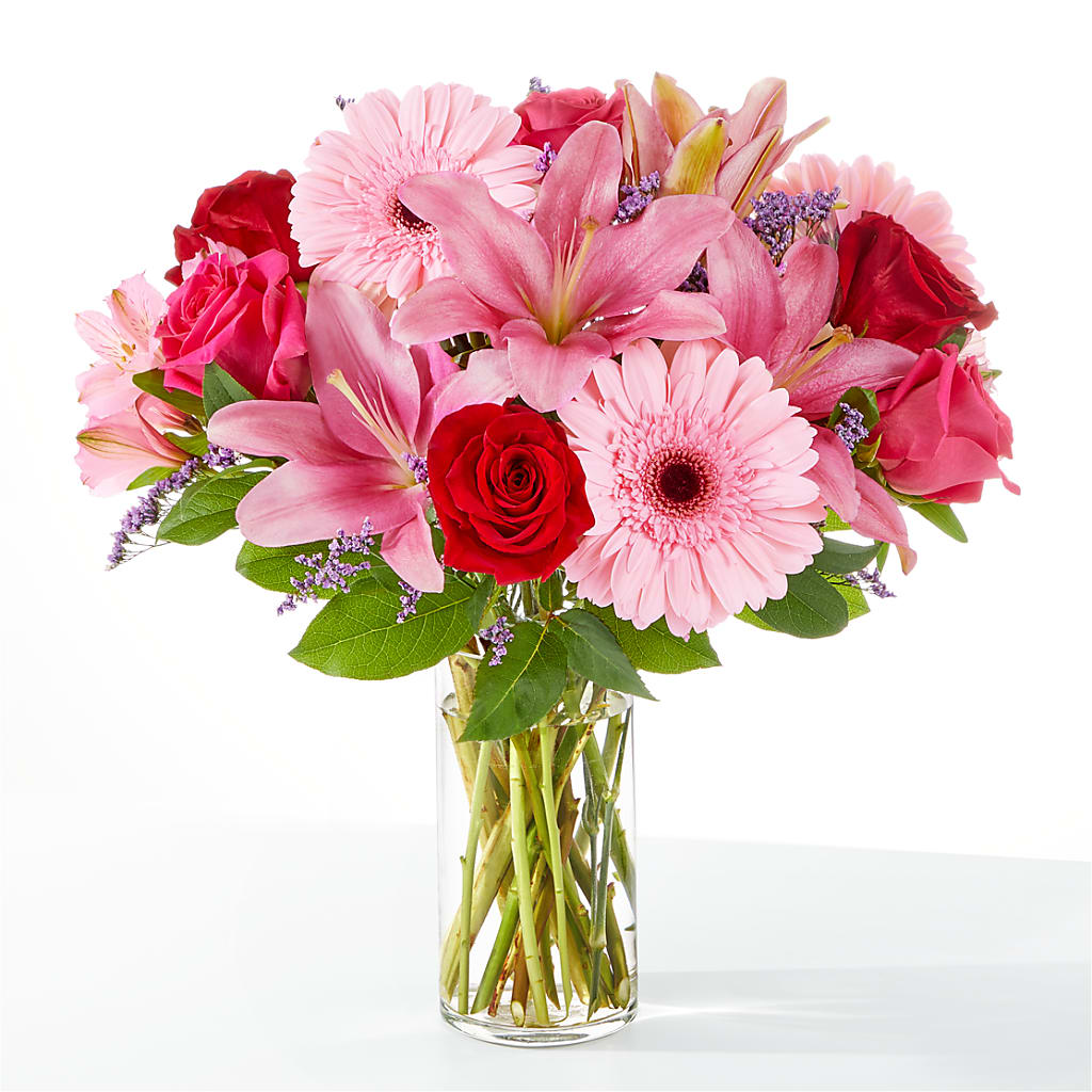 Lots of Love Bouquet – CARLOS BLOOMS & EVENTS, Garnerville NY