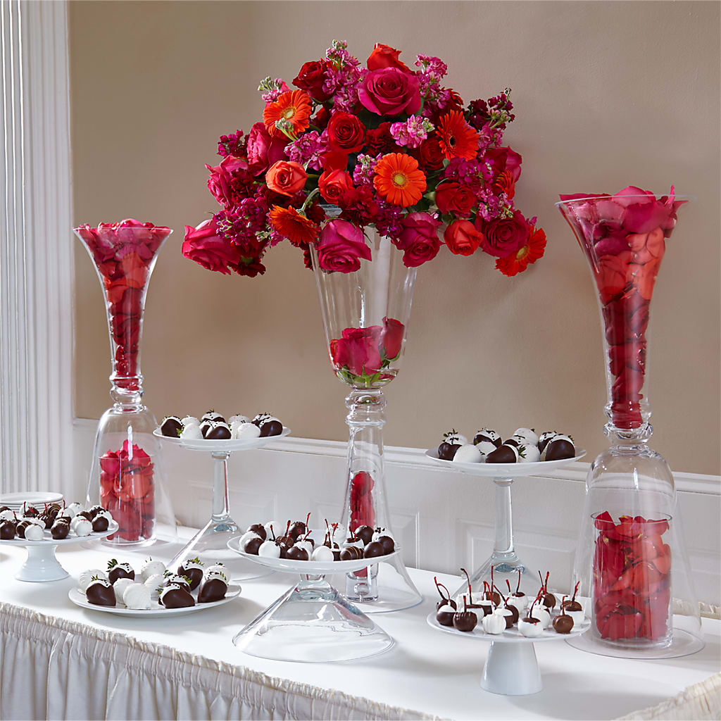 Life's Sweetness Centerpiece – CARLOS BLOOMS & EVENTS, Garnerville NY