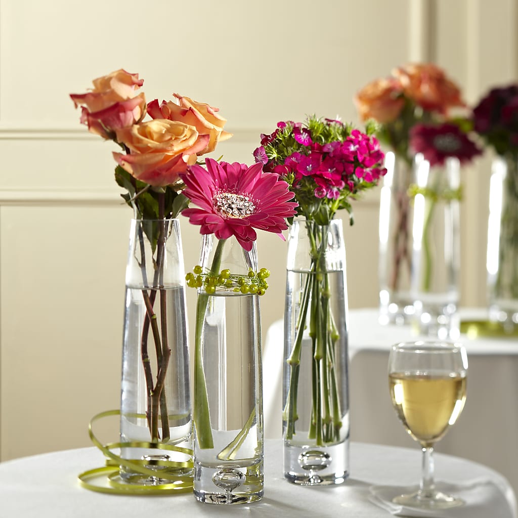 Sparkling Toast Centerpiece – CARLOS BLOOMS & EVENTS, Garnerville NY