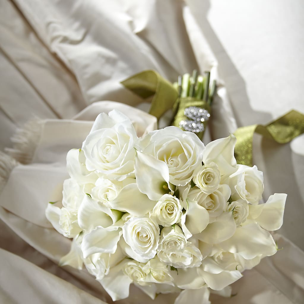 Serene Highness Bouquet – CARLOS BLOOMS & EVENTS, Garnerville NY