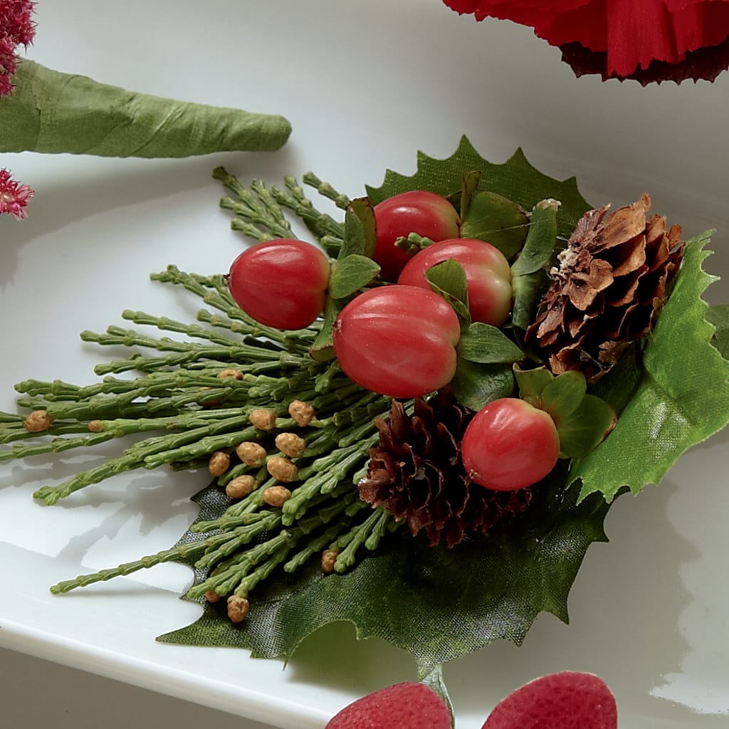 Red Berry Boutonniere – CARLOS BLOOMS & EVENTS, Garnerville NY