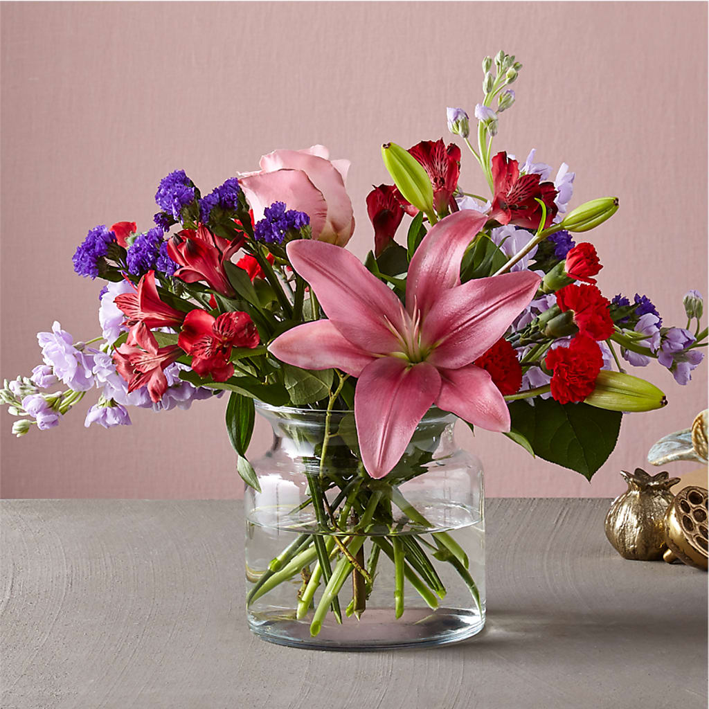 Romantique Bouquet – CARLOS BLOOMS & EVENTS, Garnerville NY