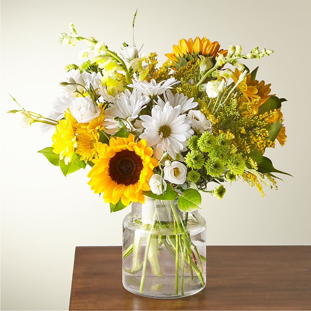 Hello Sunshine Bouquet – CARLOS BLOOMS & EVENTS, Garnerville NY