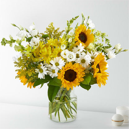 Hello Sunshine Bouquet – CARLOS BLOOMS & EVENTS, Garnerville NY