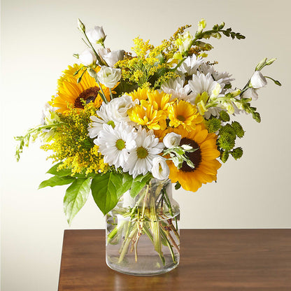 Hello Sunshine Bouquet – CARLOS BLOOMS & EVENTS, Garnerville NY