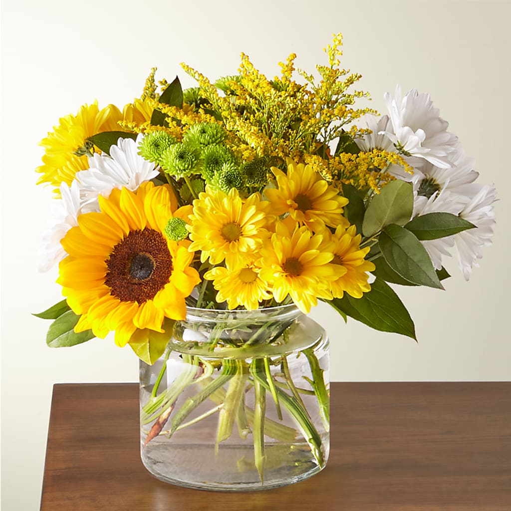 Hello Sunshine Bouquet – CARLOS BLOOMS & EVENTS, Garnerville NY