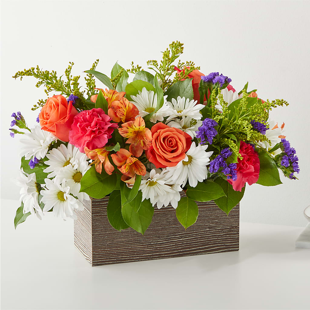 Oopsie Daisy Box Bouquet – CARLOS BLOOMS & EVENTS, Garnerville NY