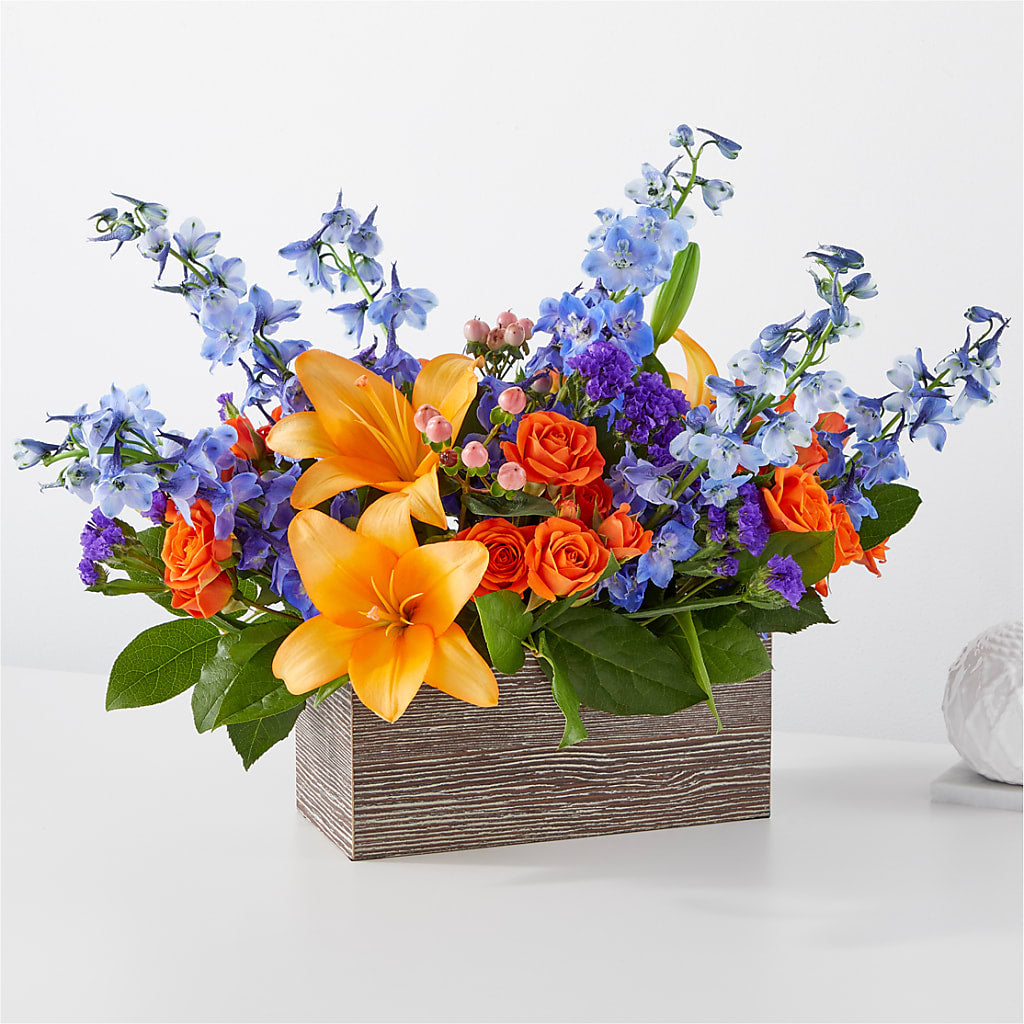 Radiant Citrus Box Bouquet – CARLOS BLOOMS & EVENTS, Garnerville NY