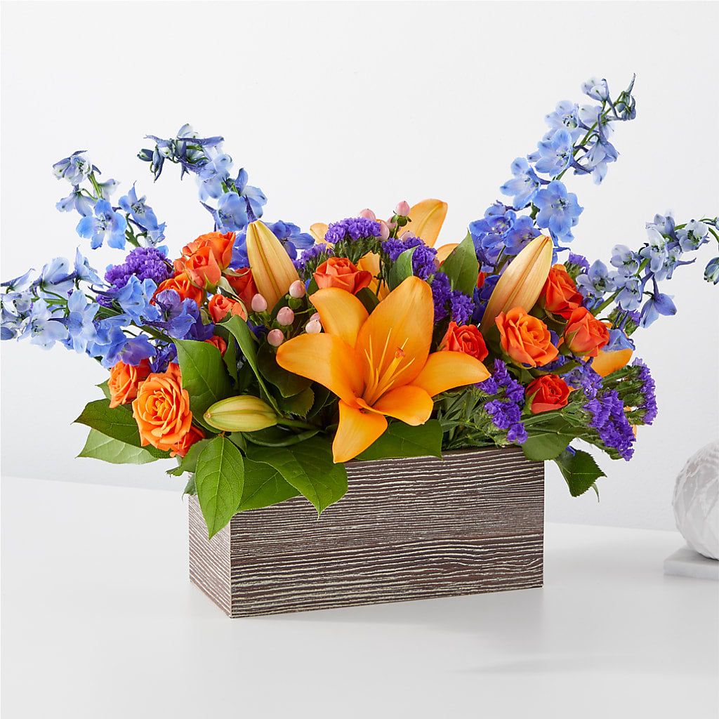 Radiant Citrus Box Bouquet – CARLOS BLOOMS & EVENTS, Garnerville NY