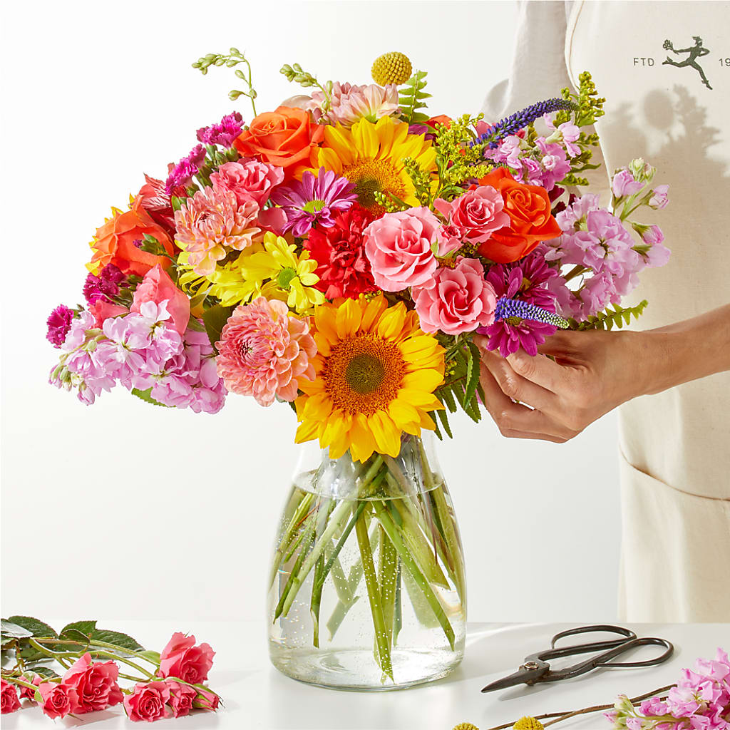 Cue the Confetti - A Florist Original – CARLOS BLOOMS & EVENTS, Garnerville NY