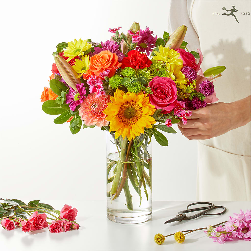 Cue the Confetti - A Florist Original – CARLOS BLOOMS & EVENTS, Garnerville NY