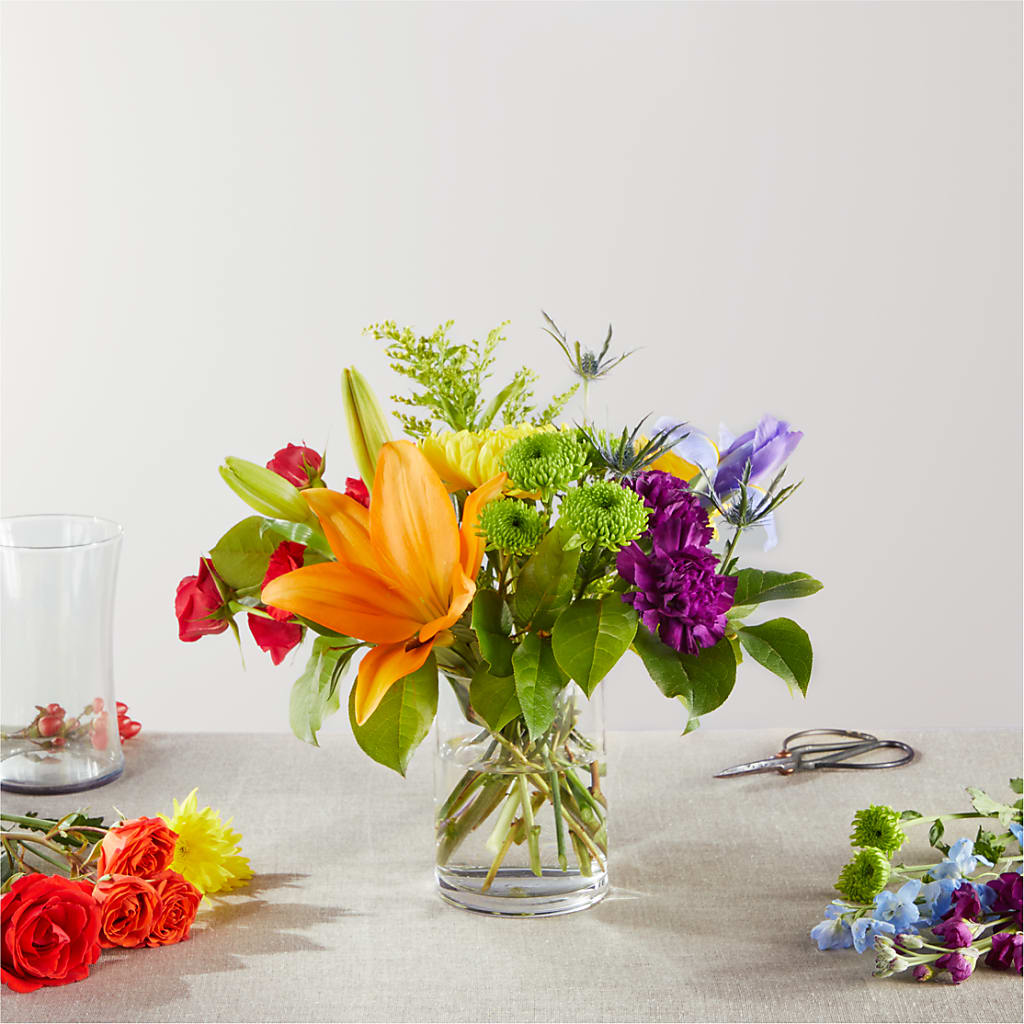 Summer Spectra - A Florist Original – CARLOS BLOOMS & EVENTS, Garnerville NY