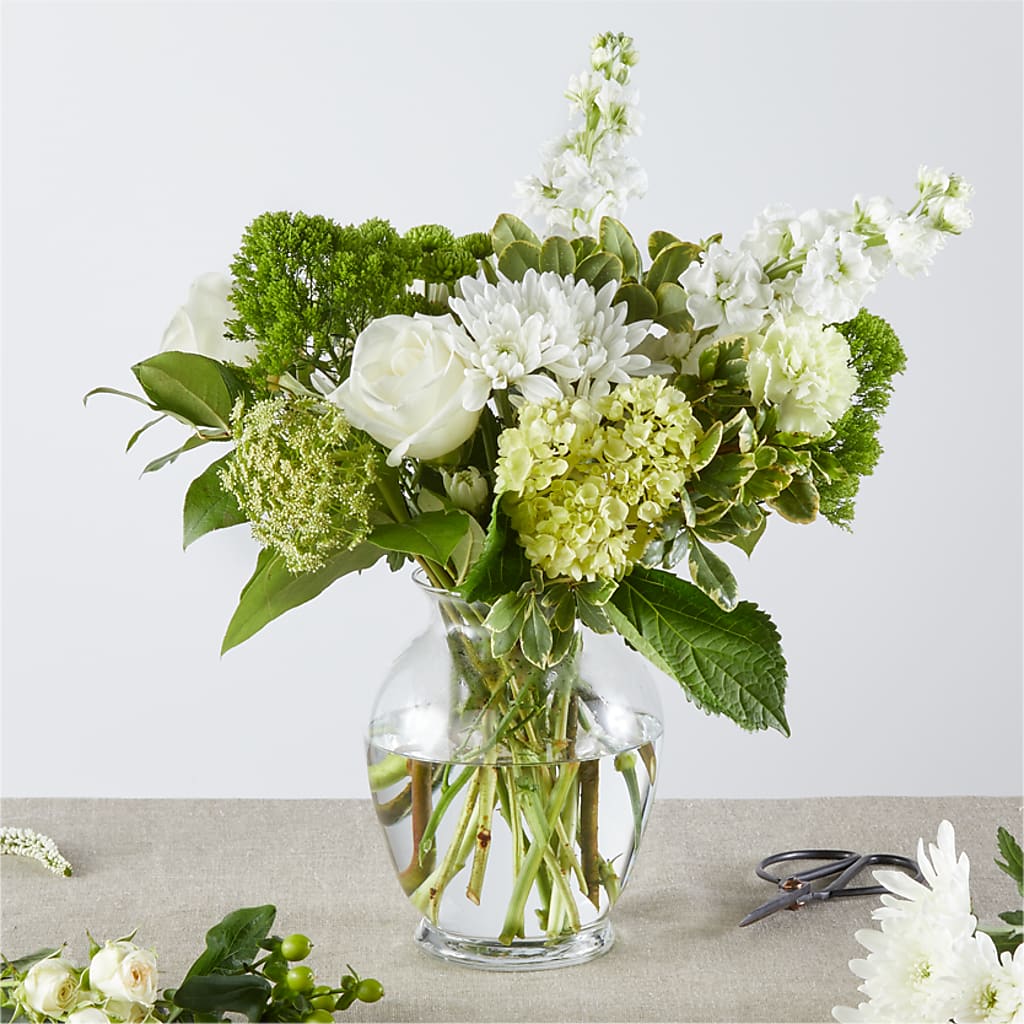 Irish Garden - A Florist Original – CARLOS BLOOMS & EVENTS, Garnerville NY