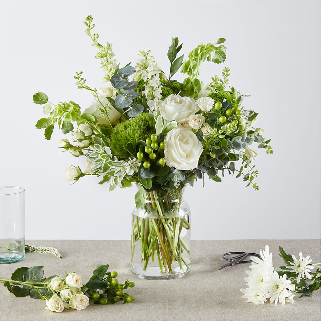 Irish Garden - A Florist Original – CARLOS BLOOMS & EVENTS, Garnerville NY