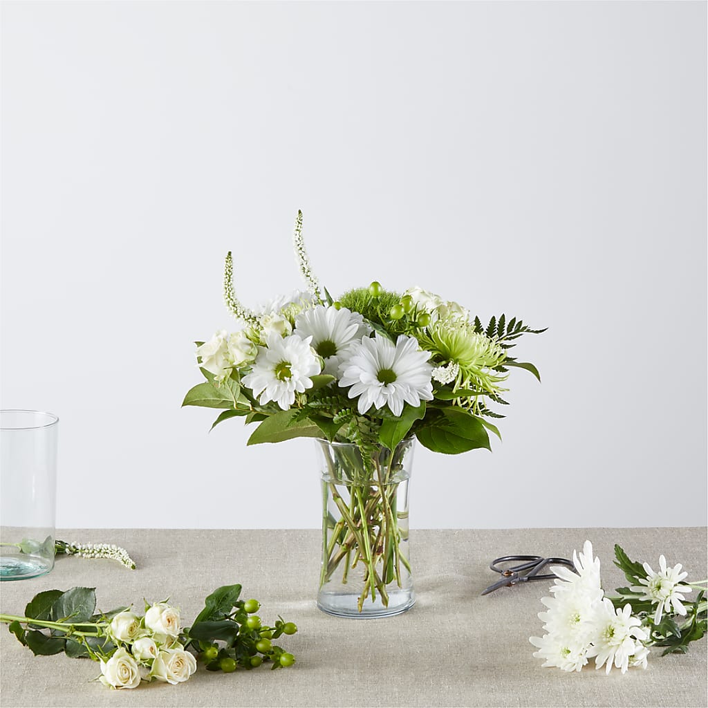 Irish Garden - A Florist Original – CARLOS BLOOMS & EVENTS, Garnerville NY