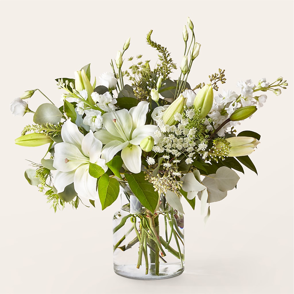 Alluring Elegance Bouquet – CARLOS BLOOMS & EVENTS, Garnerville NY