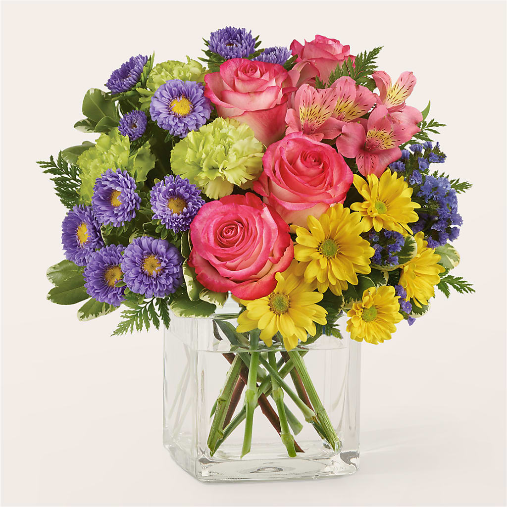 Candy Jar Bouquet – CARLOS BLOOMS & EVENTS, Garnerville NY