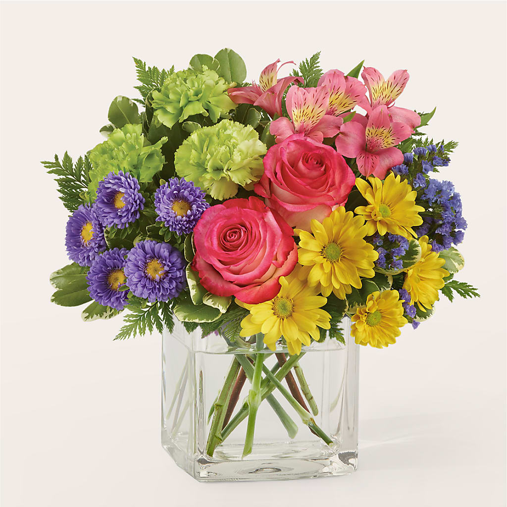 Candy Jar Bouquet – CARLOS BLOOMS & EVENTS, Garnerville NY