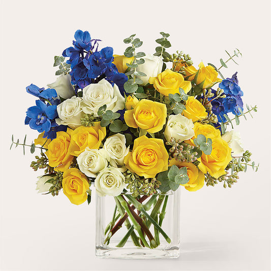 Sparkling Citrine Bouquet – CARLOS BLOOMS & EVENTS, Garnerville NY