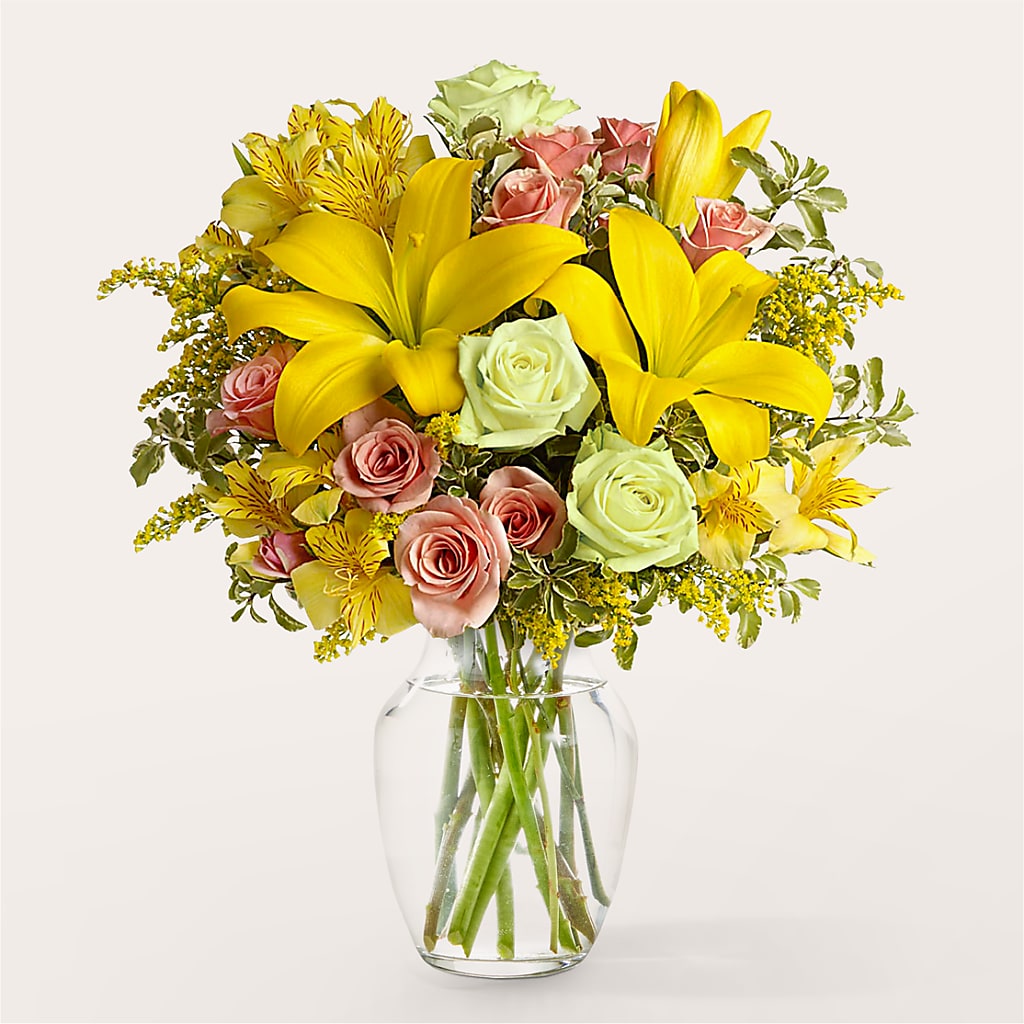 Sunburst Bouquet – CARLOS BLOOMS & EVENTS, Garnerville NY