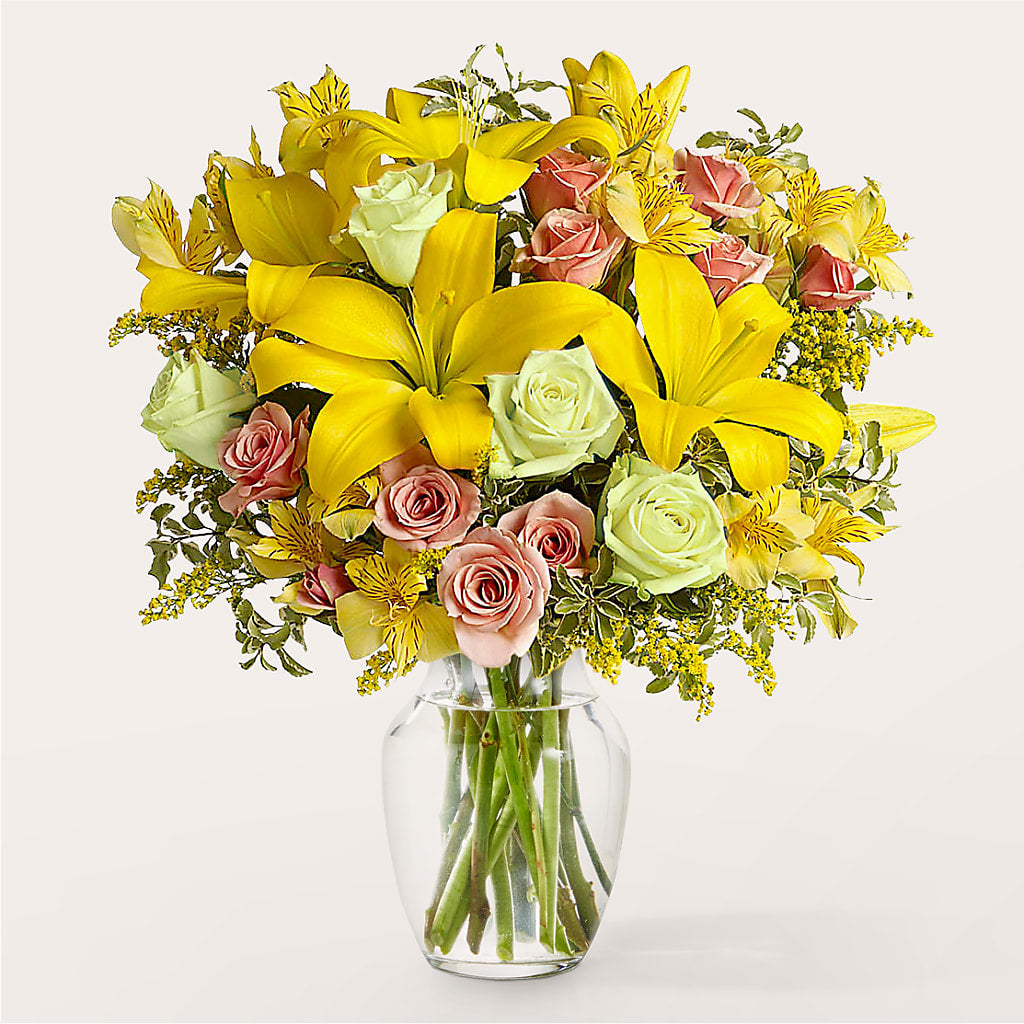 Sunburst Bouquet – CARLOS BLOOMS & EVENTS, Garnerville NY