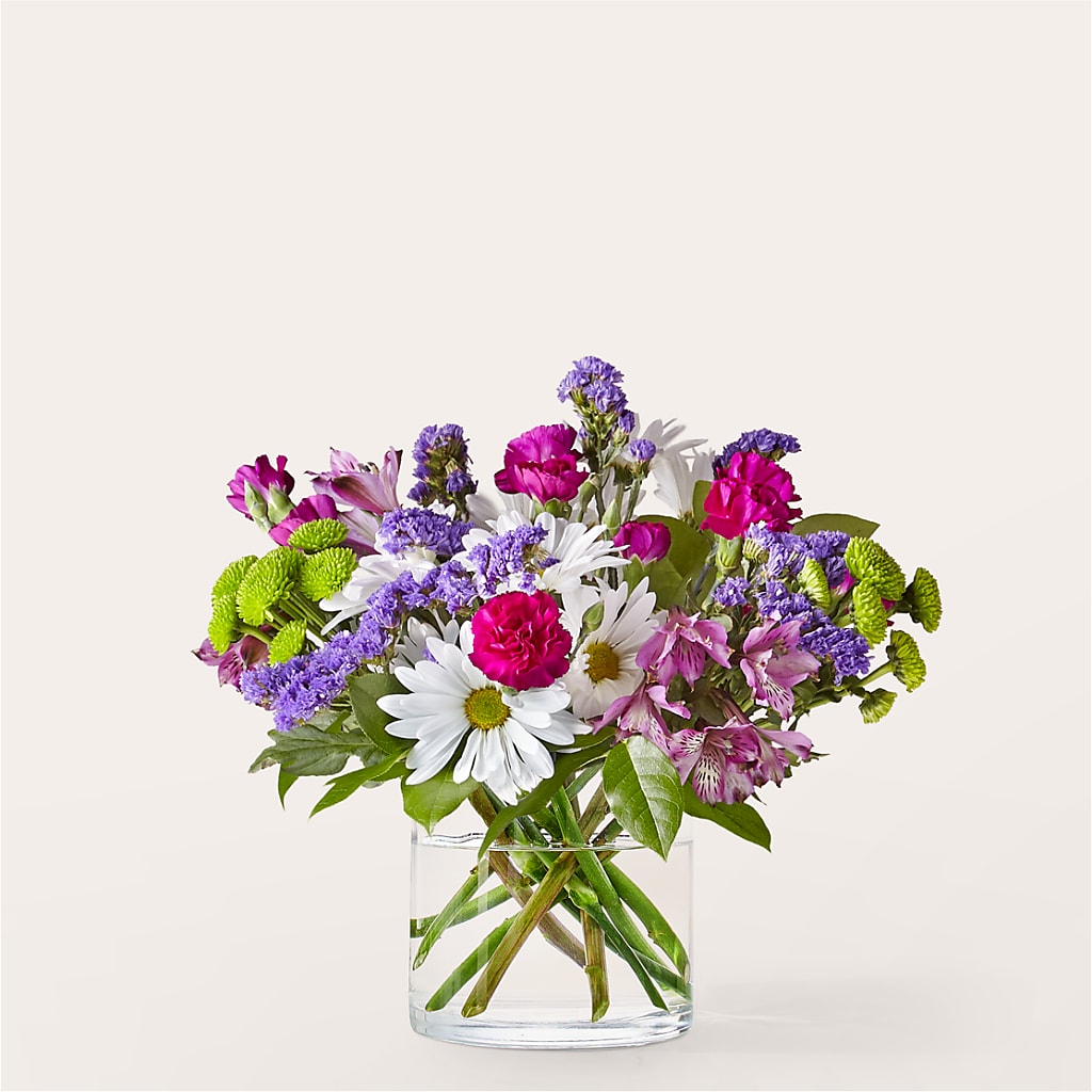 Wild Berry Bouquet – CARLOS BLOOMS & EVENTS, Garnerville NY