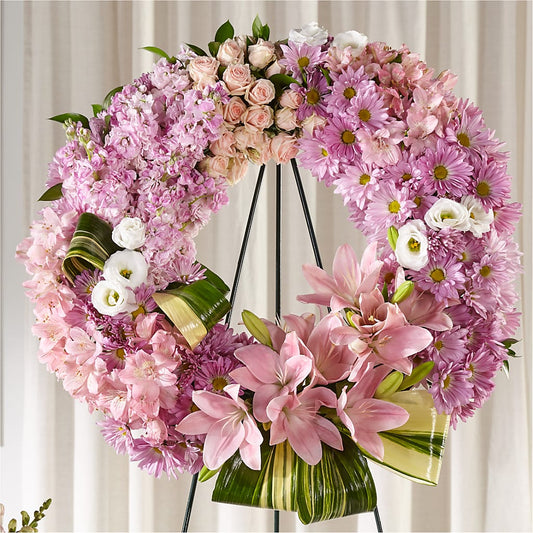 Gift of Warmth Wreath – CARLOS BLOOMS & EVENTS, Garnerville NY
