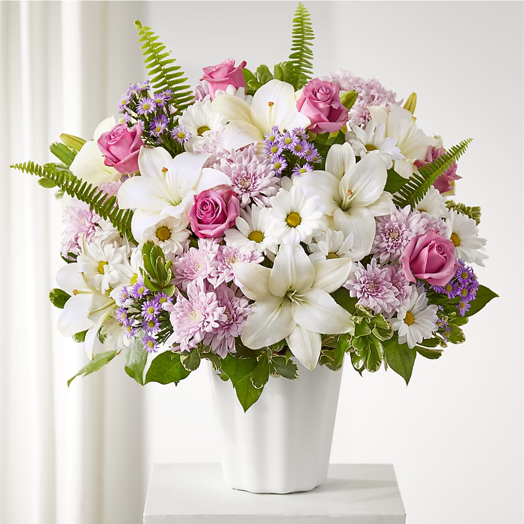 Warmest Thoughts Tabletop Basket – CARLOS BLOOMS & EVENTS, Garnerville NY