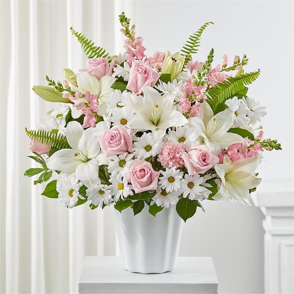Soft Touch Tabletop Basket – CARLOS BLOOMS & EVENTS, Garnerville NY