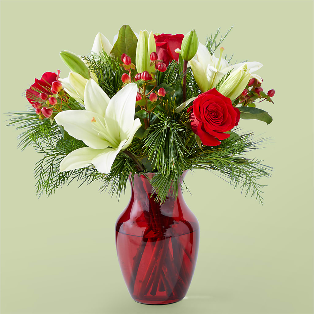 Evergreen Delight Bouquet – CARLOS BLOOMS & EVENTS, Garnerville NY