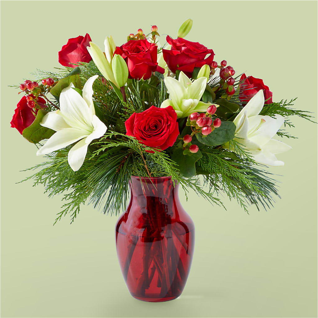 Evergreen Delight Bouquet – CARLOS BLOOMS & EVENTS, Garnerville NY