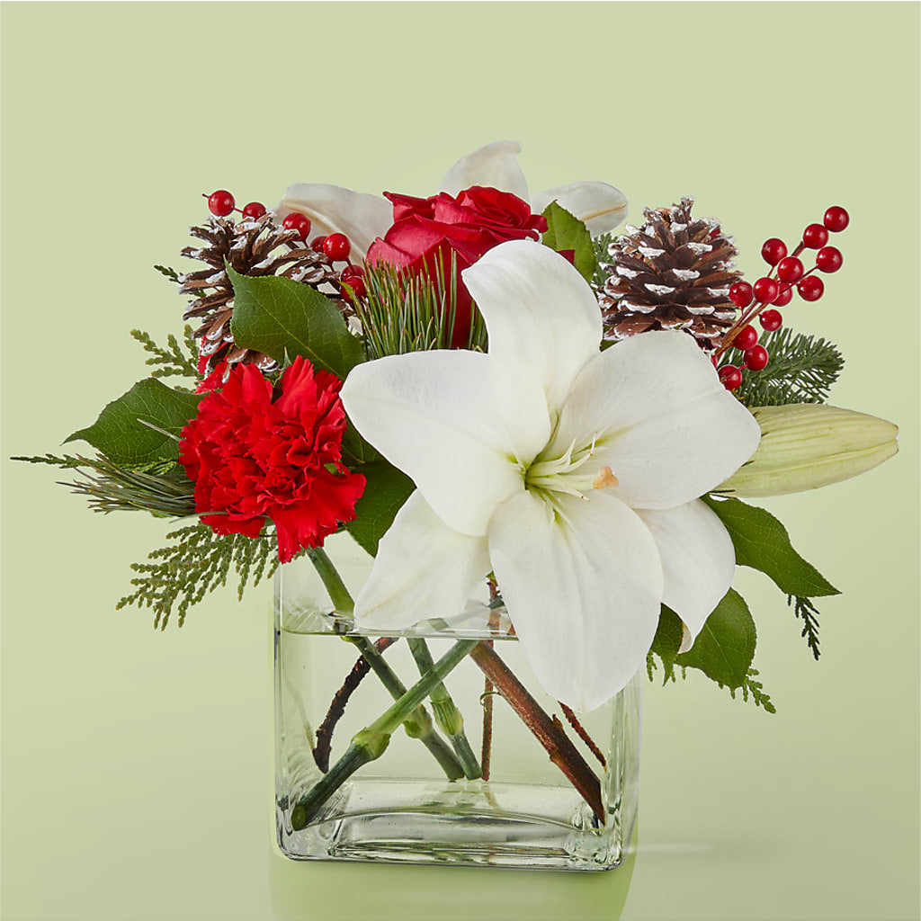 Glistening Icicles Bouquet – CARLOS BLOOMS & EVENTS, Garnerville NY