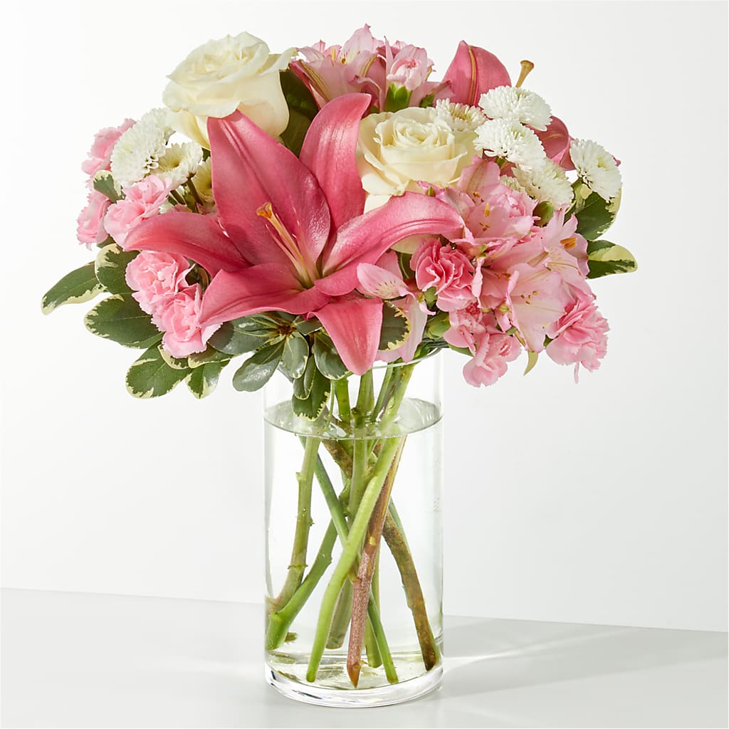 Piece of Cake Bouquet – CARLOS BLOOMS & EVENTS, Garnerville NY