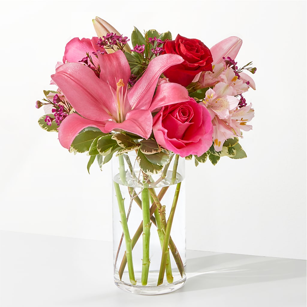 Lucky in Love Bouquet – CARLOS BLOOMS & EVENTS, Garnerville NY