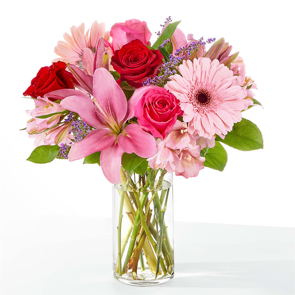 Lots of Love Bouquet – CARLOS BLOOMS & EVENTS, Garnerville NY
