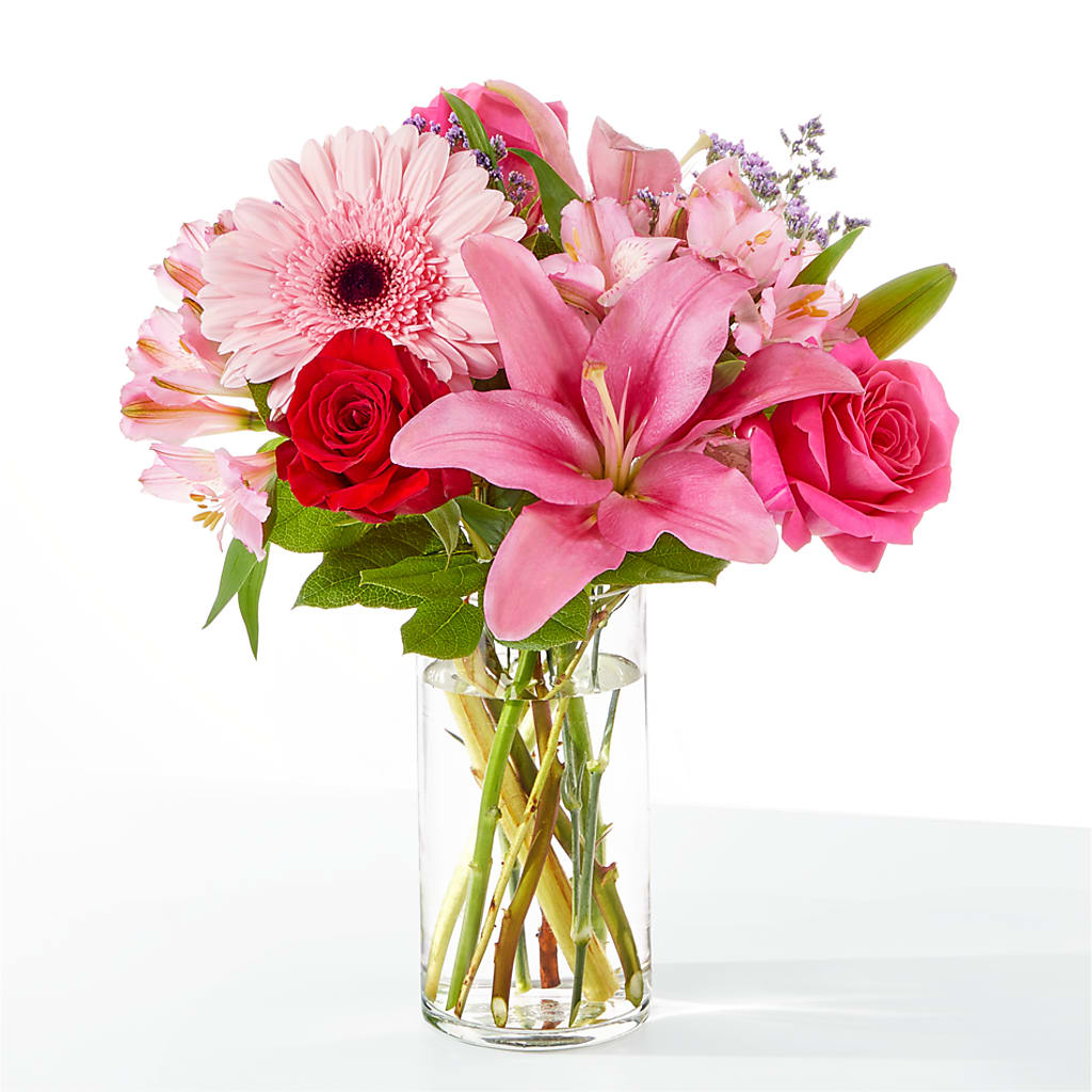 Lots of Love Bouquet – CARLOS BLOOMS & EVENTS, Garnerville NY
