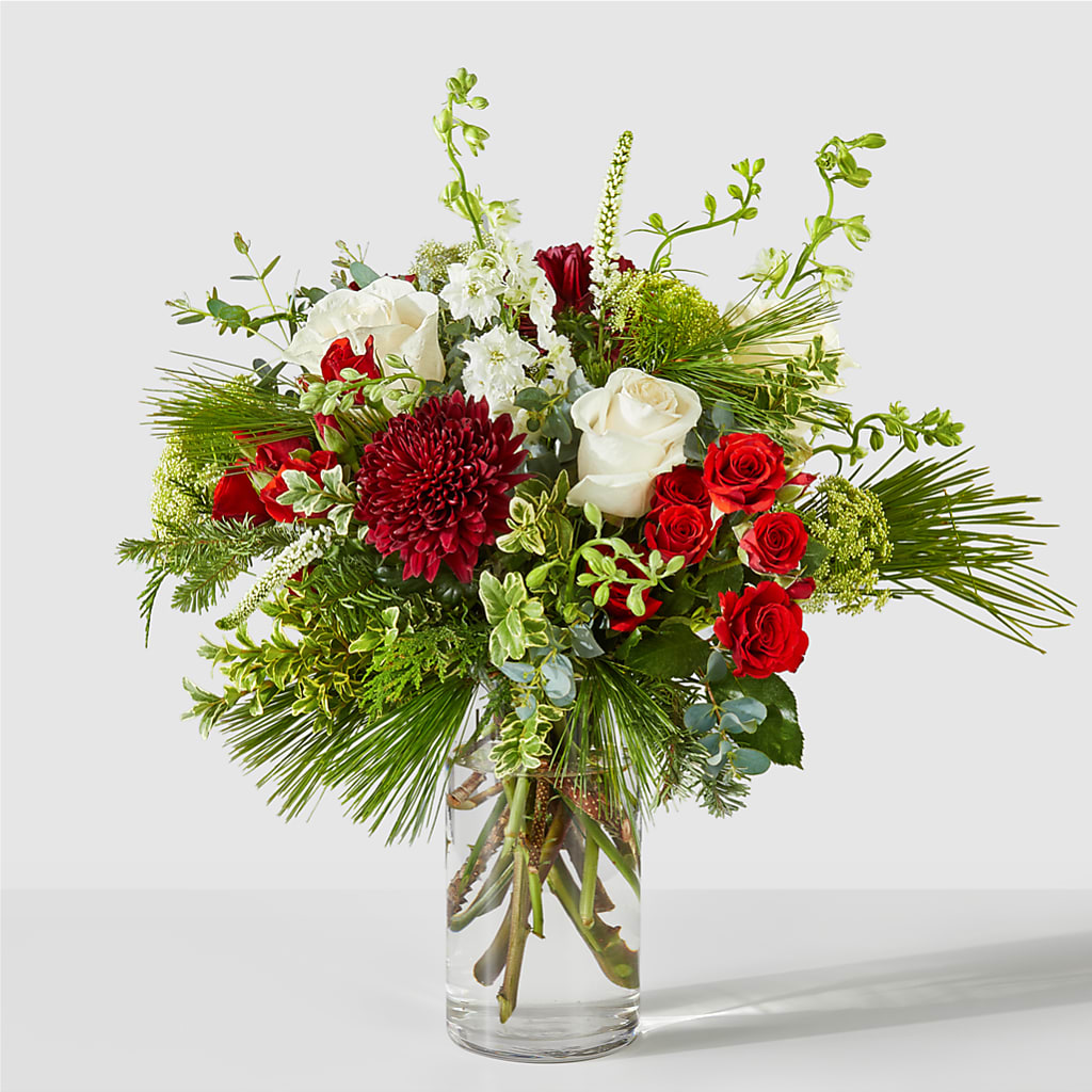 Favorite Traditions Bouquet – CARLOS BLOOMS & EVENTS, Garnerville NY