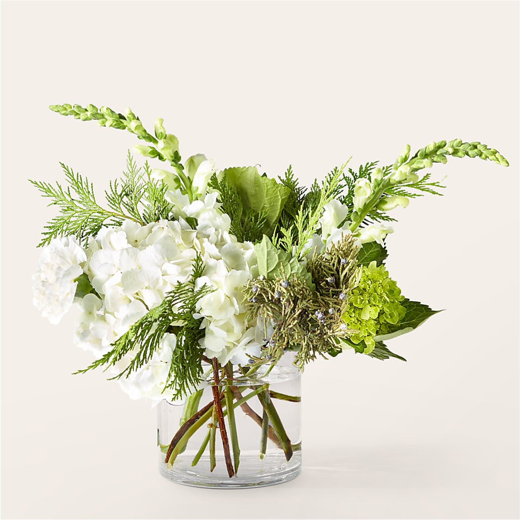 Marshmallows on Top Bouquet – CARLOS BLOOMS & EVENTS, Garnerville NY