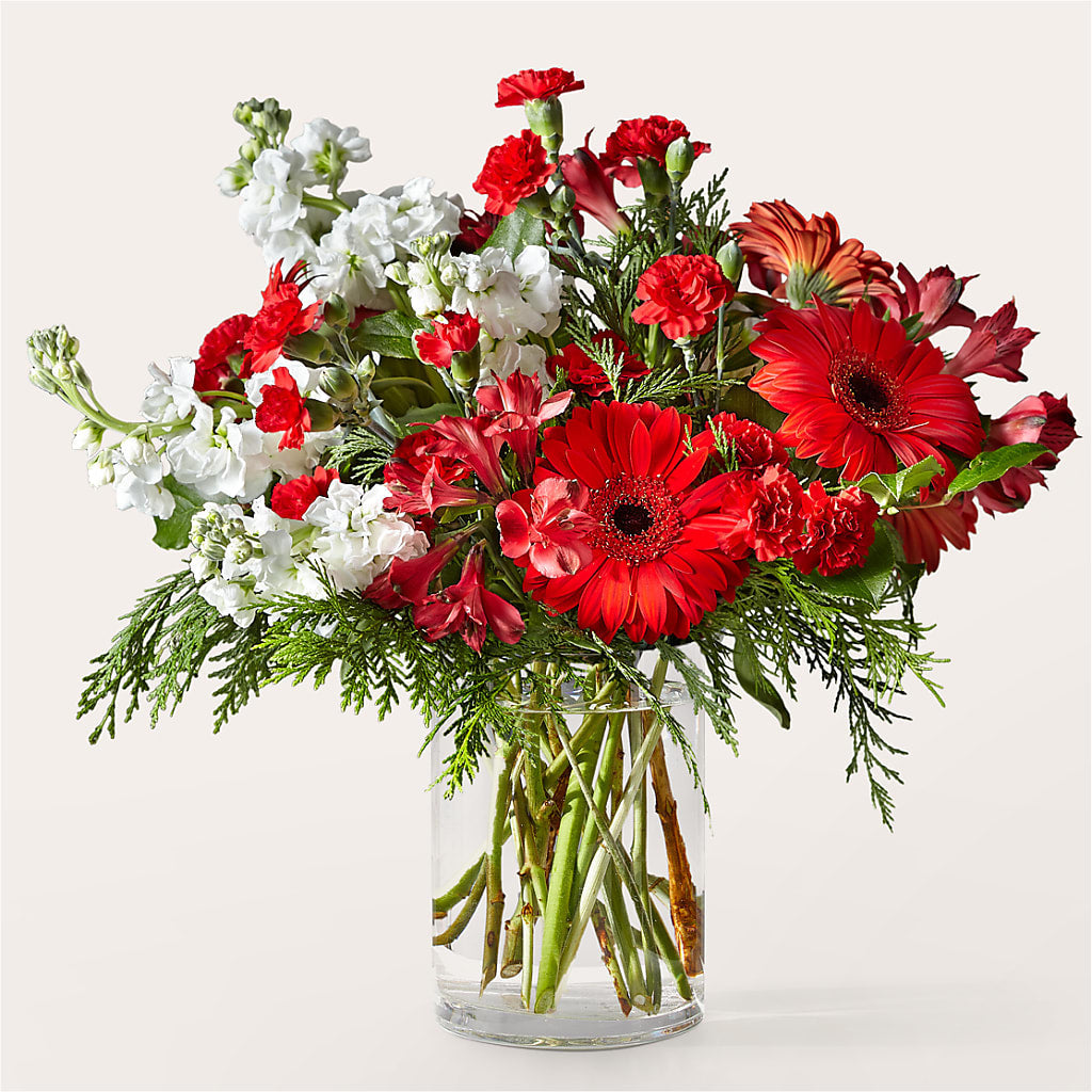 Holidaisy Bouquet – CARLOS BLOOMS & EVENTS, Garnerville NY