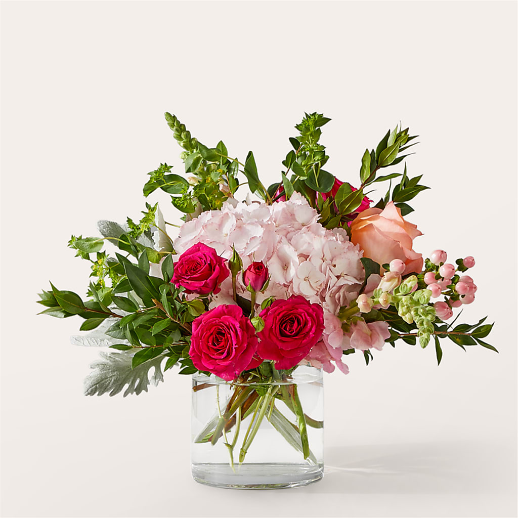 Glitz & Glam Bouquet – CARLOS BLOOMS & EVENTS, Garnerville NY