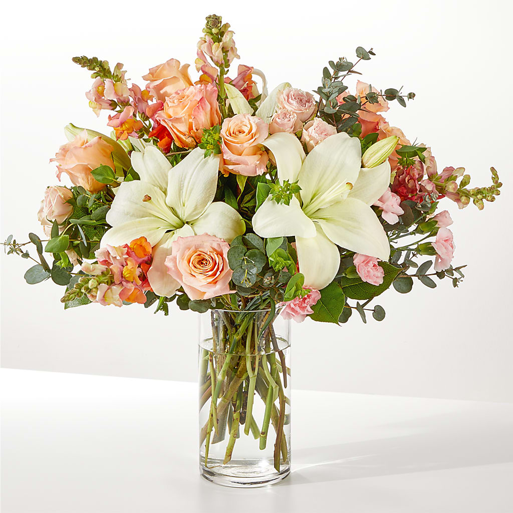 Grapefruit Splash Bouquet – CARLOS BLOOMS & EVENTS, Garnerville NY