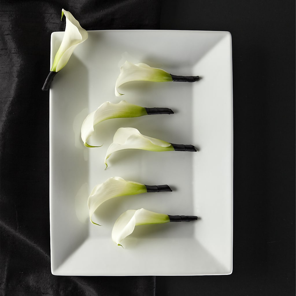 Calla Lily Promise Boutonniere – CARLOS BLOOMS & EVENTS, Garnerville NY