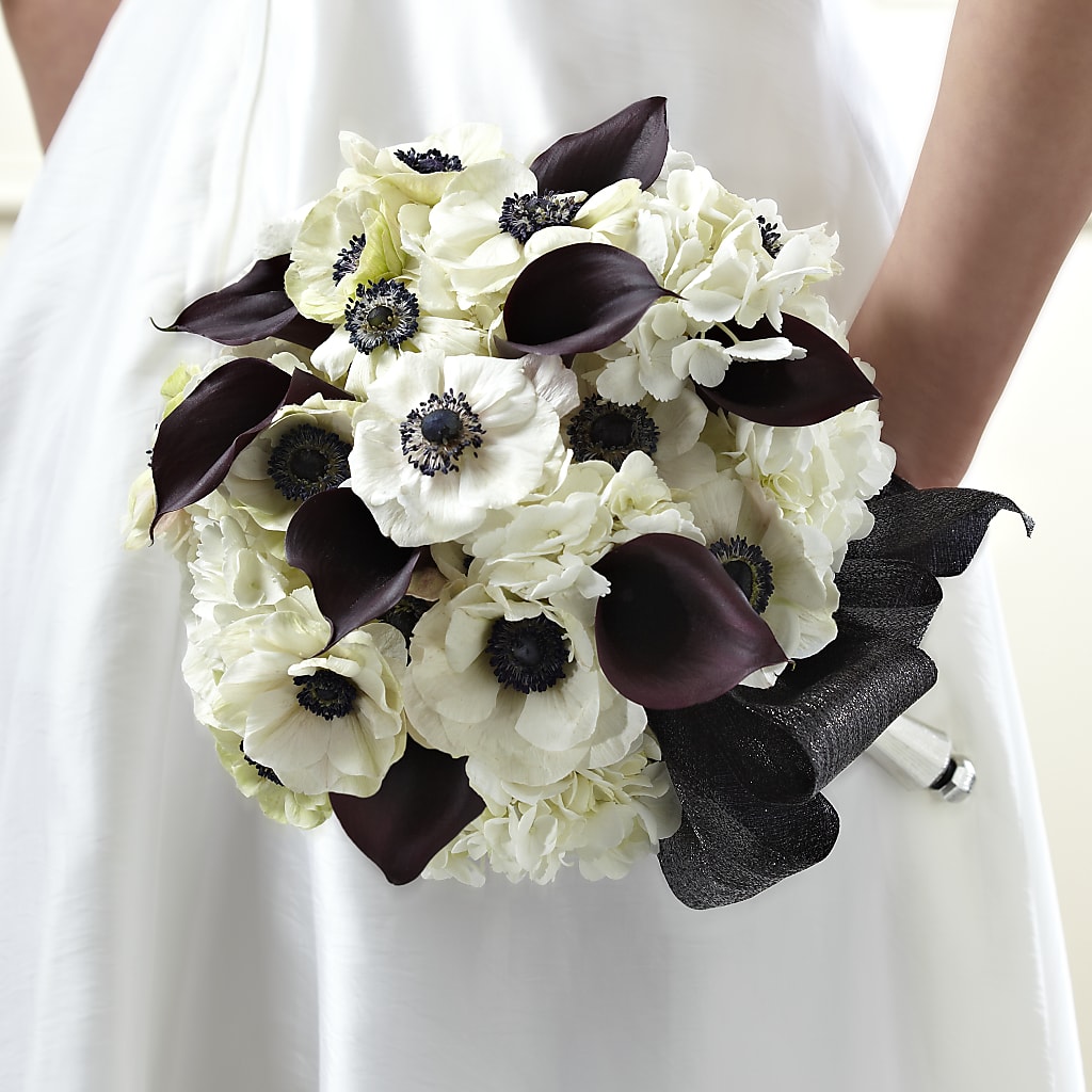 To Have and To Hold Bouquet – CARLOS BLOOMS & EVENTS, Garnerville NY