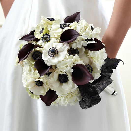 To Have and To Hold Bouquet – CARLOS BLOOMS & EVENTS, Garnerville NY