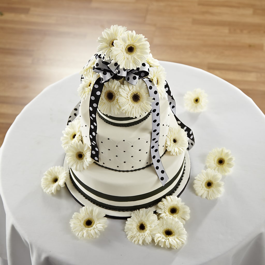 Simple Sophistication Cake Décor – CARLOS BLOOMS & EVENTS, Garnerville NY